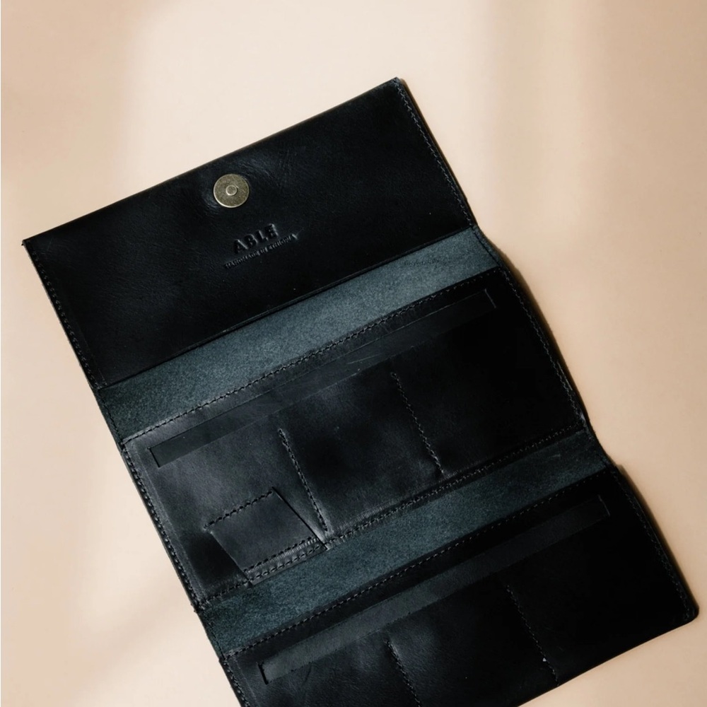 Able Debre Slim Black Leather Wallet - Picture 2 of 4